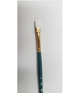 Short flat brush with white synthetic bristles #193-04, 4.1 mm